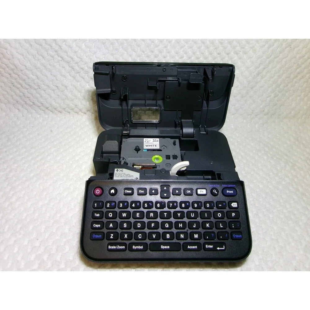 Brother P-Touch PT-D600 Label Maker PC Connectable with Case and AC Adapter‎